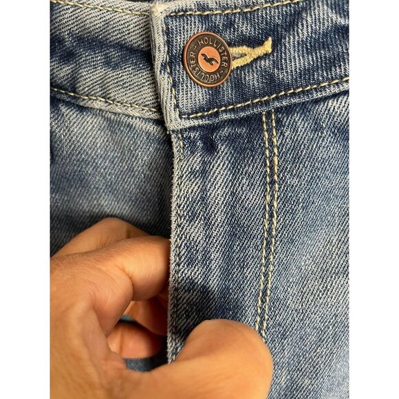 Hollister Womens Curvy Ultra High Rise Distressed Mom Jeans Blue Size 5R w27 L27 - Picture 4 of 6